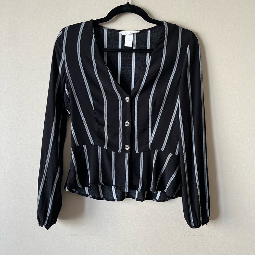 H&M Black & White V Neck Striped Button Up Blouse Size 4